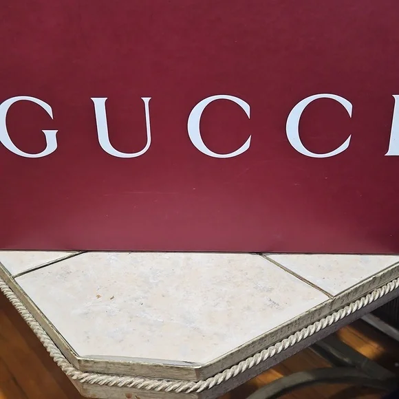 UNLISTED LUXURY BAGS, WALLETS & ACCESSORIES - Picture 3 of 9